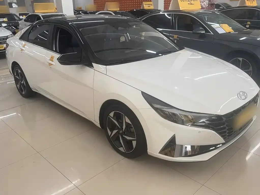 Hyundai Elantra 2023 из CN, фото 10