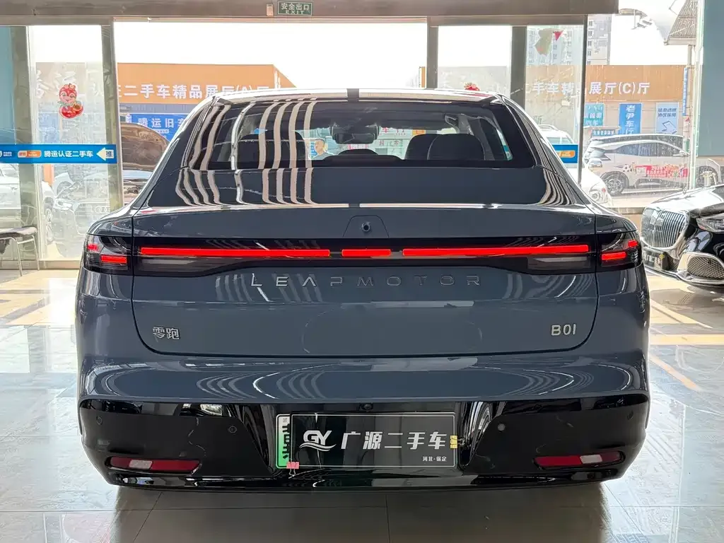 Leapmotor B01 — фото 8