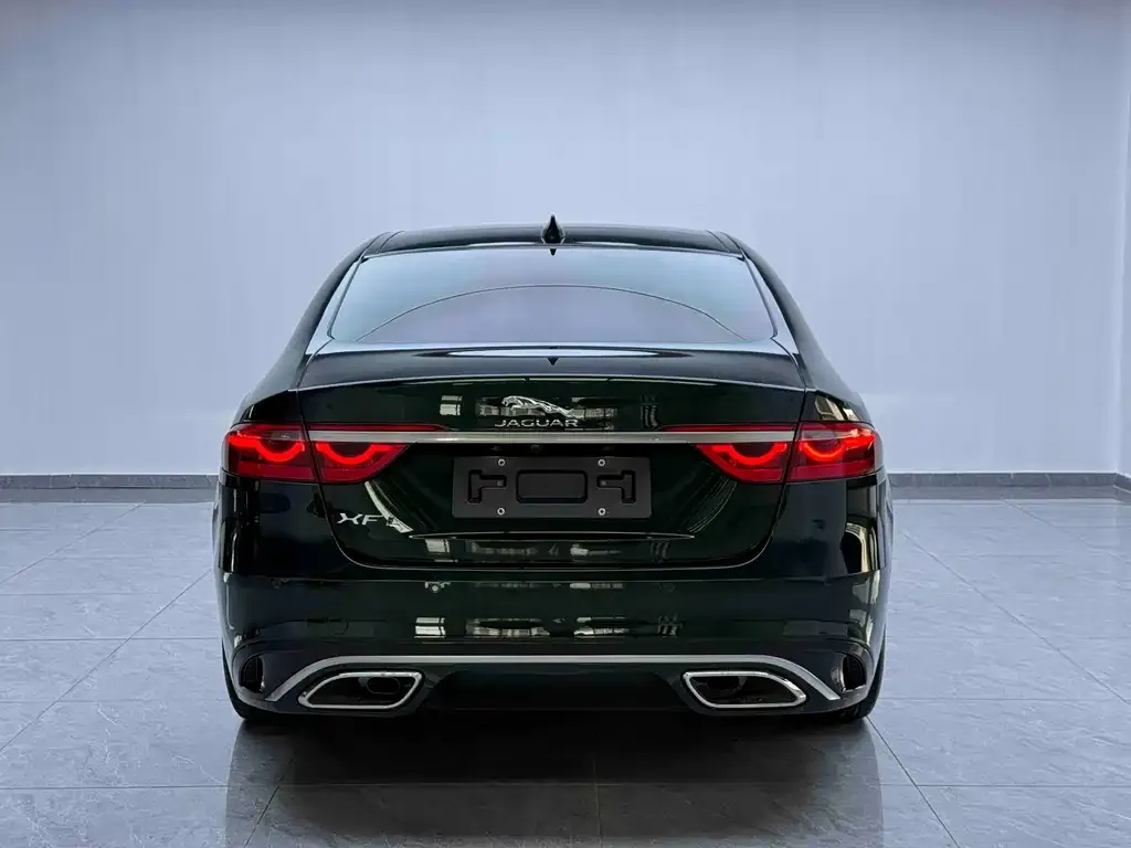 Jaguar XFL — фото 10