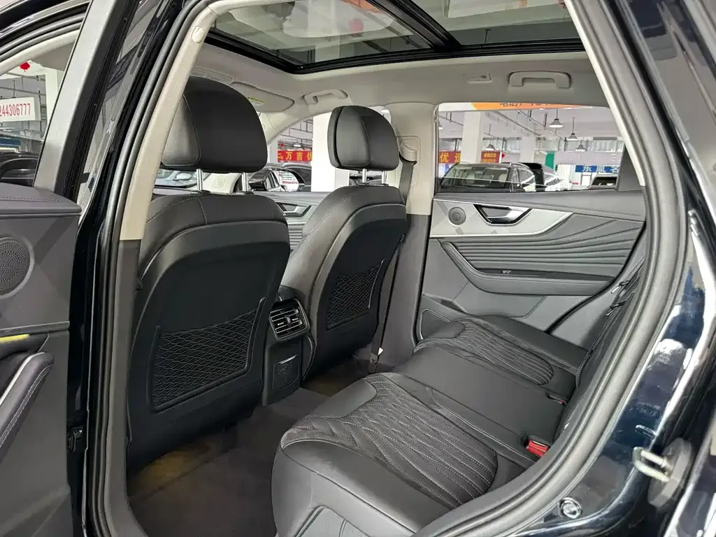 Hongqi HS5 2024 из CN, фото 8