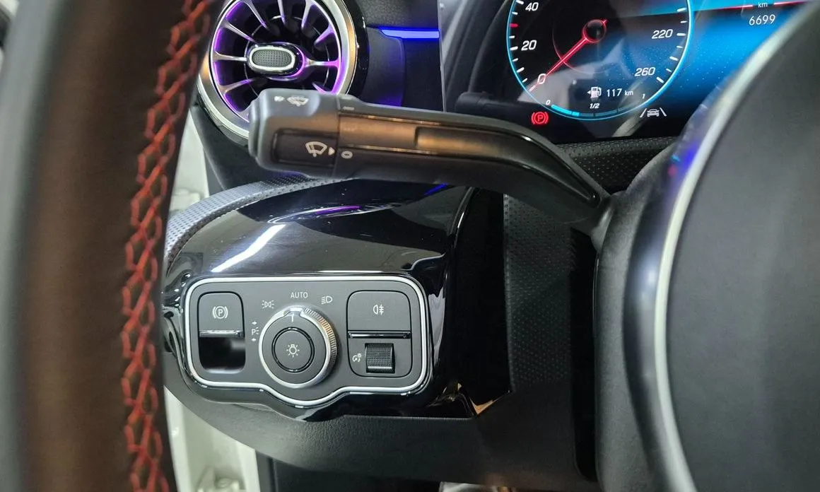 Mercedes-Benz A-Class 2023 из KR, фото 5