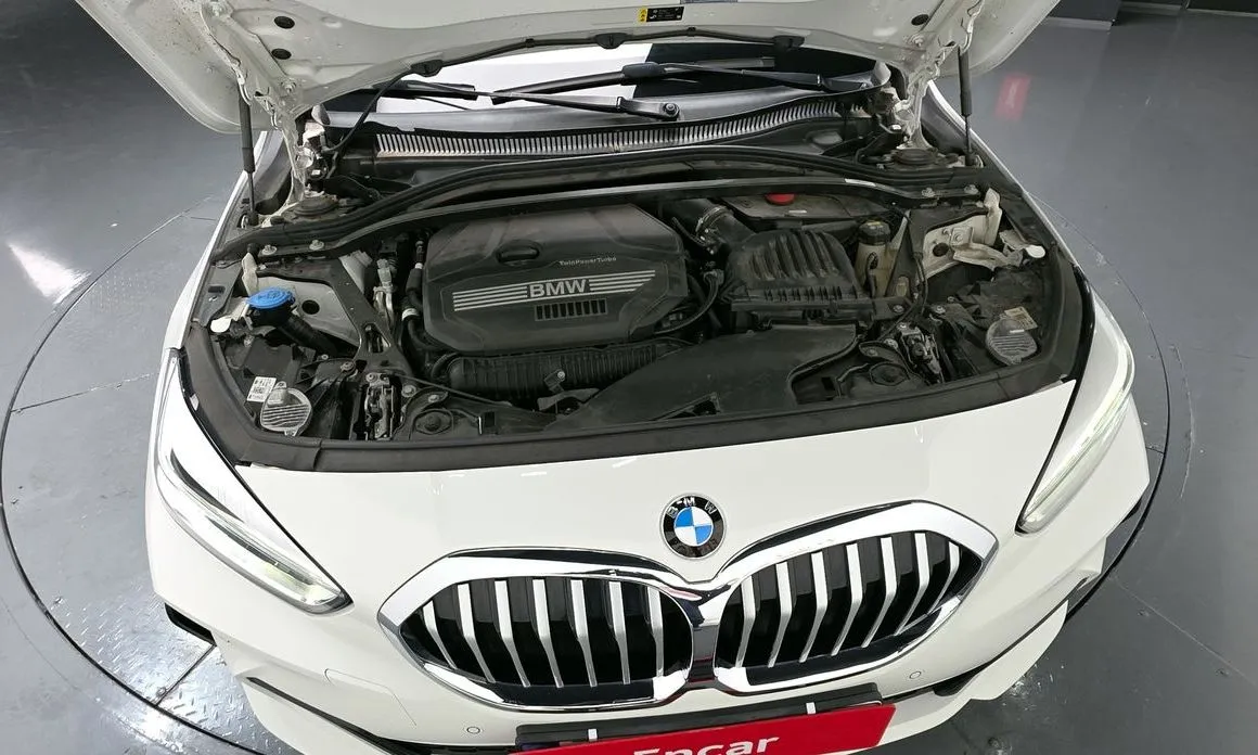 BMW 1-Series 2021 из KR, фото 2