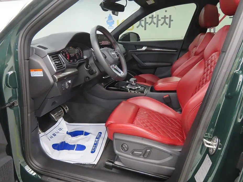 Audi SQ5 2023 из KR, фото 10
