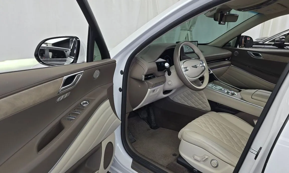 Genesis GV80 — фото 10