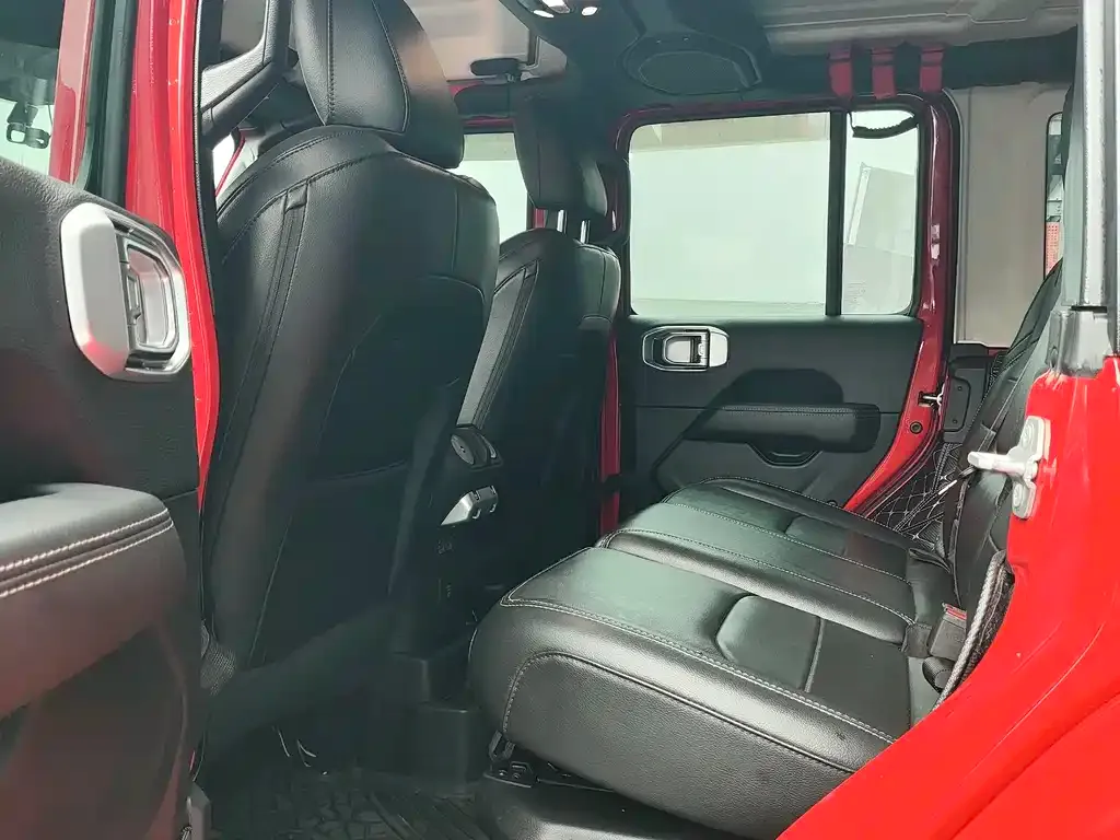 Jeep Wrangler PHEV 2023 из CN, фото 7
