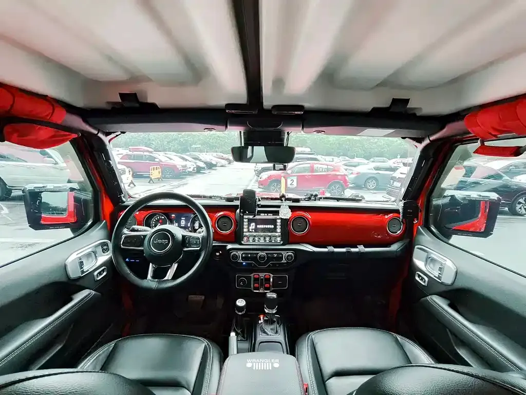 Jeep Wrangler PHEV 2023 из CN, фото 4