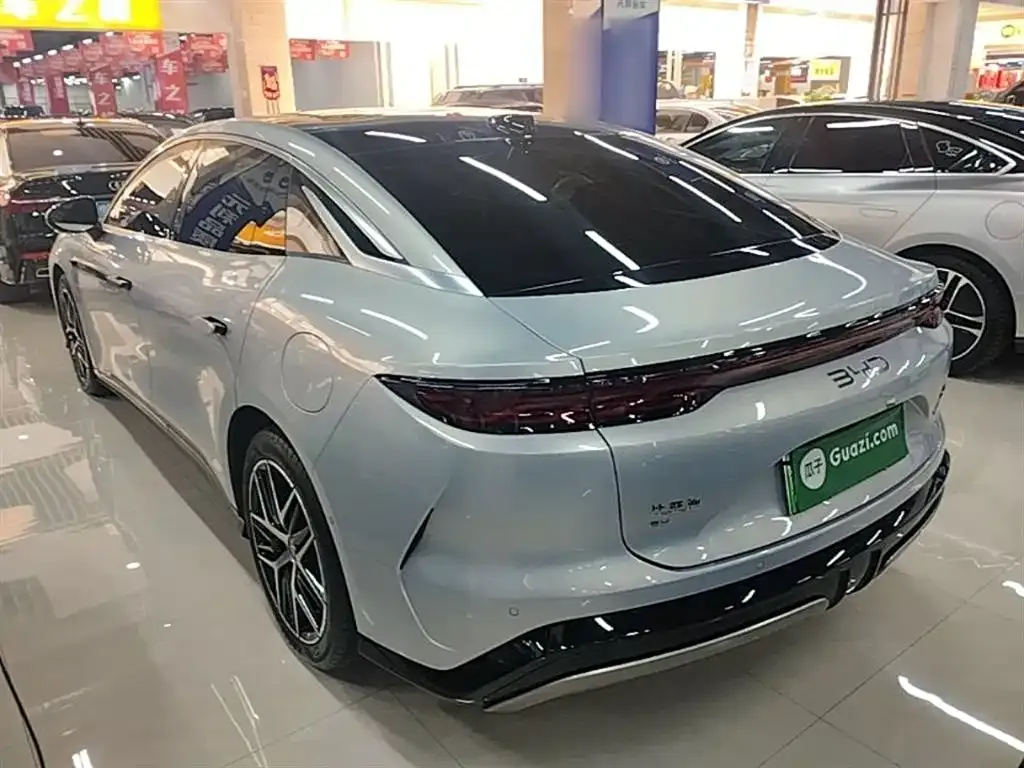 BYD Han L — фото 4