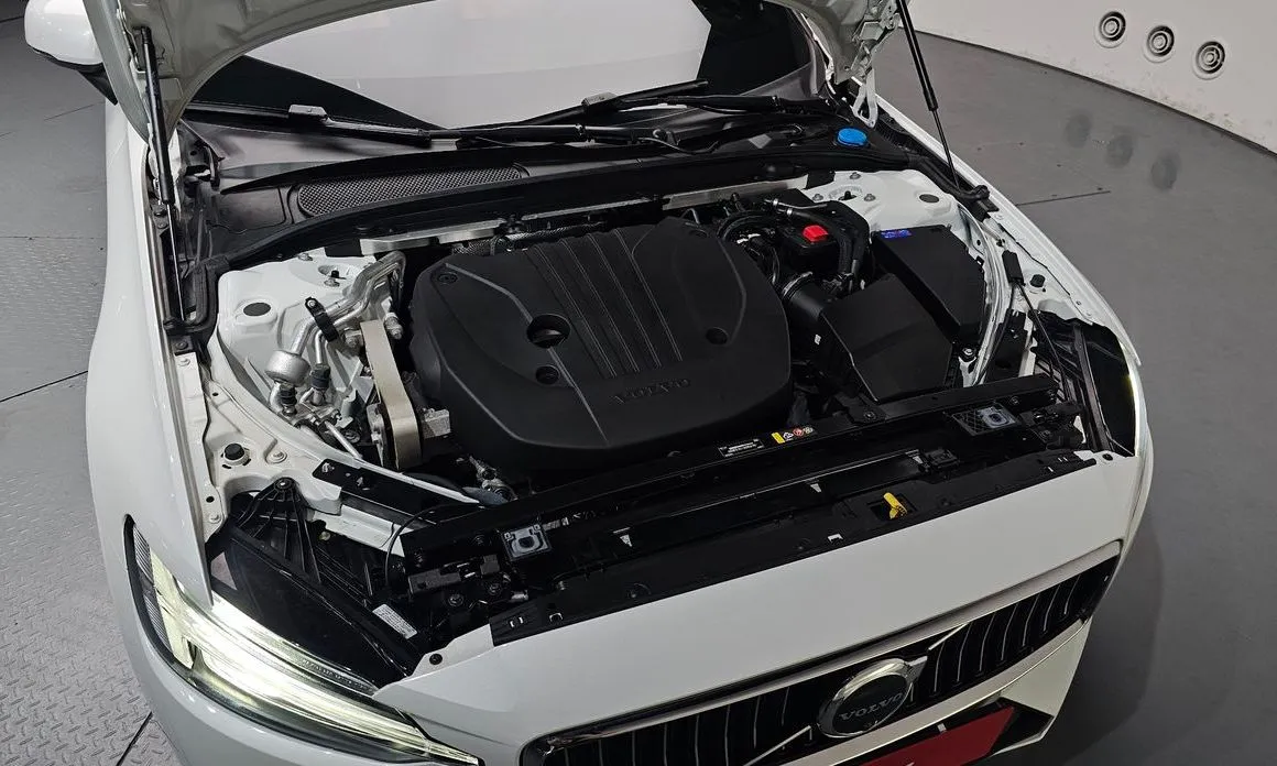 Volvo S60 2023 из KR, фото 6