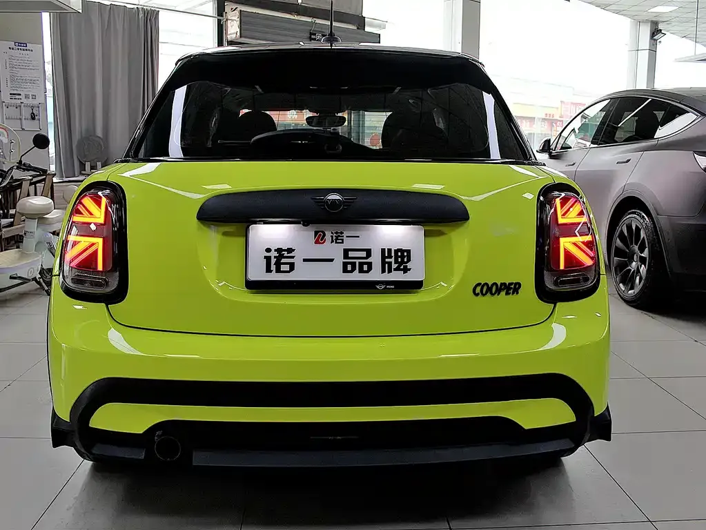MINI Cooper (3-door) 2021 из CN, фото 3