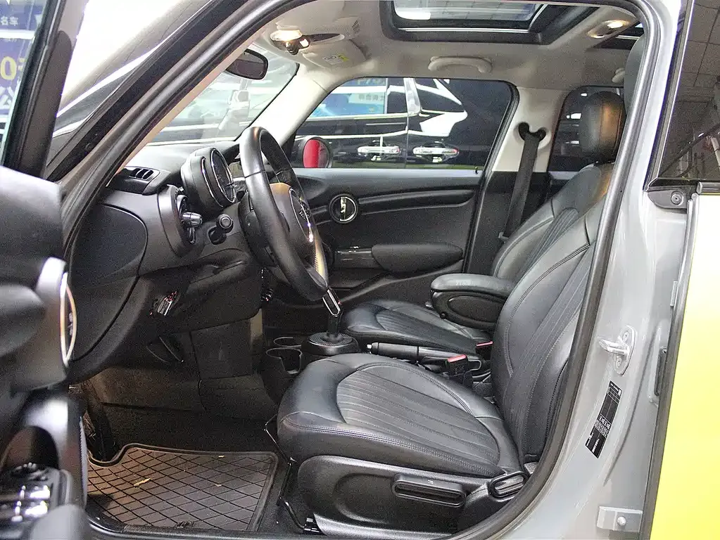 MINI Cooper (3-door) 2021 из CN, фото 9