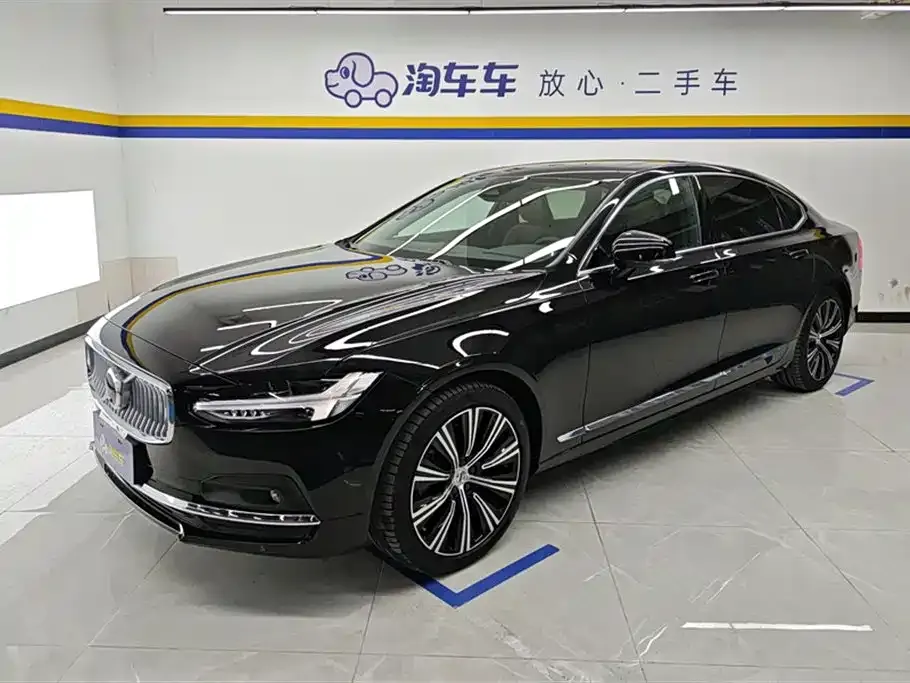 Volvo S90 — фото 1