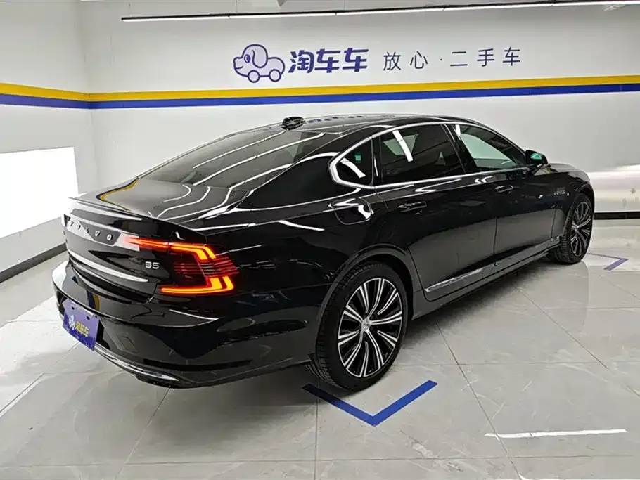 Volvo S90 — фото 4