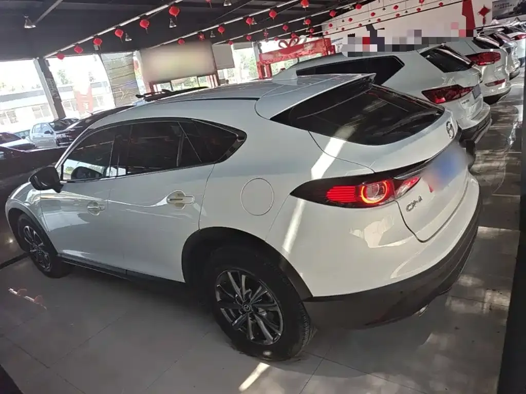 Mazda CX-4 2023 из CN, фото 9