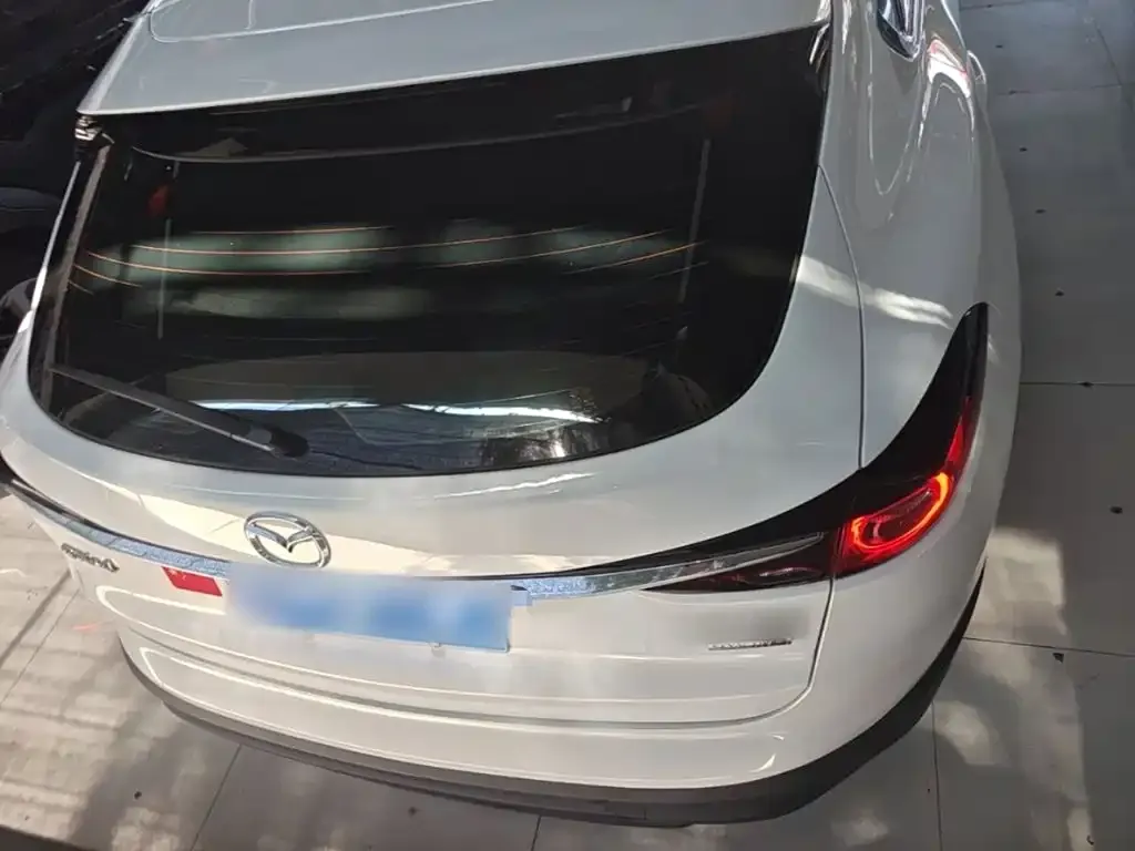 Mazda CX-4 2023 из CN, фото 2