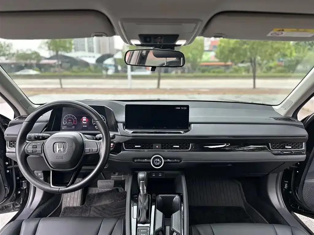 Honda Inspire 2024 из CN, фото 4