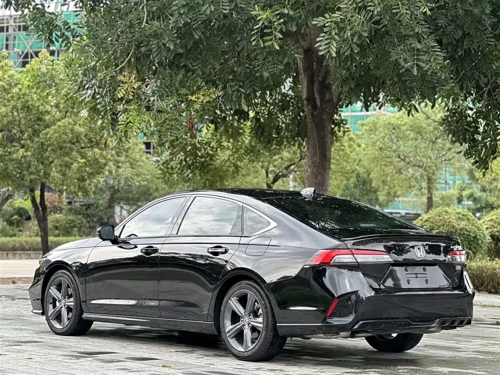 Honda Inspire 2024 из CN, фото 8