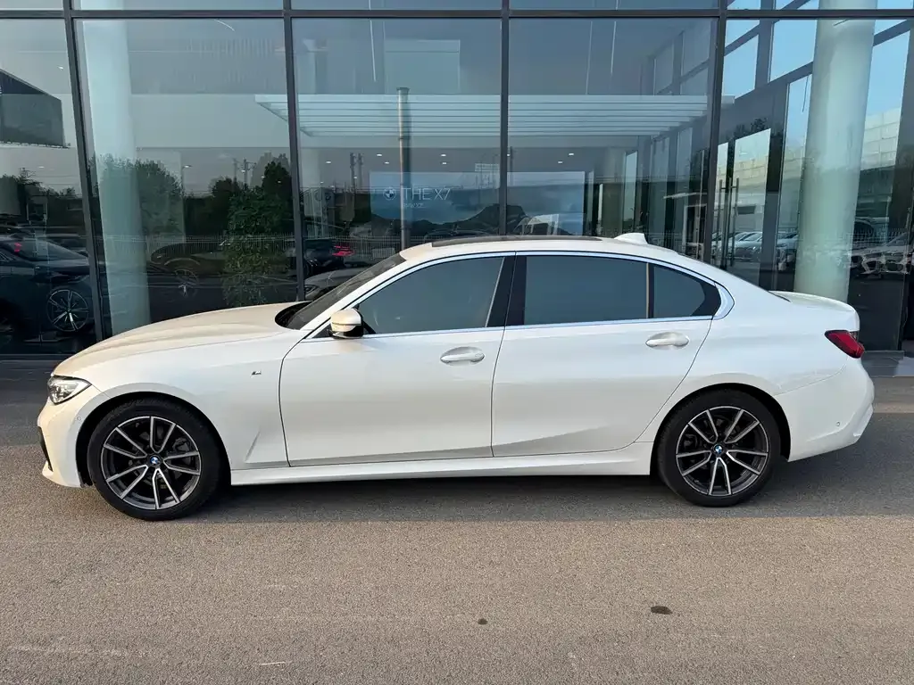 BMW 3 Series 2021 из CN, фото 7