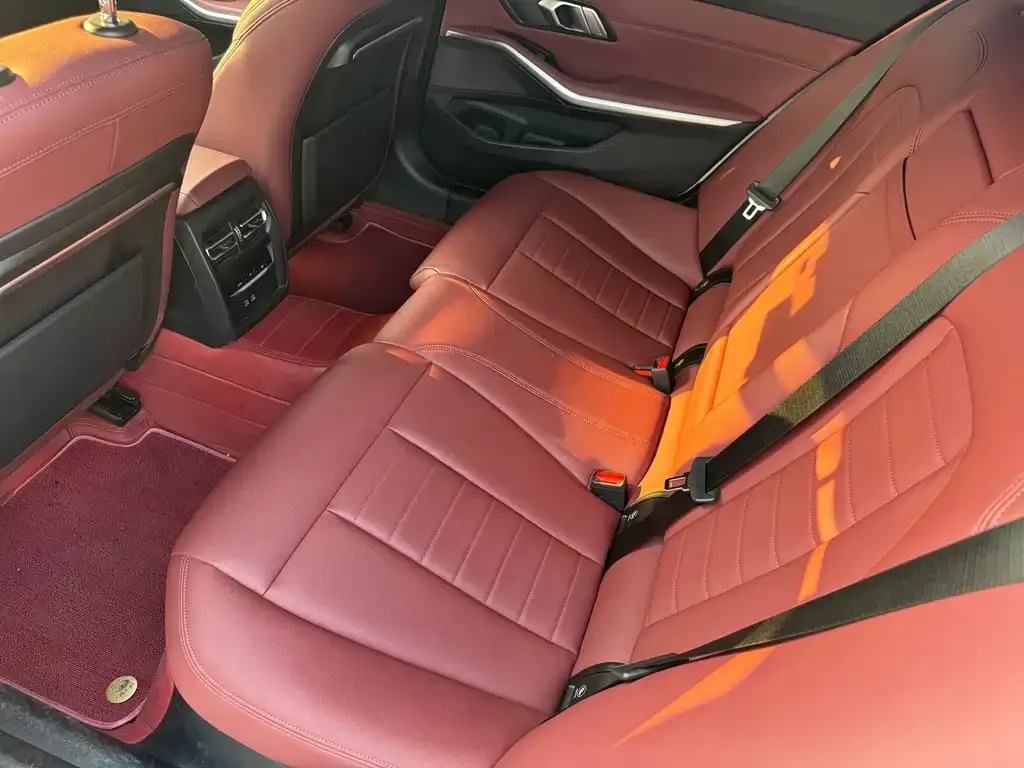BMW 3 Series 2021 из CN, фото 3