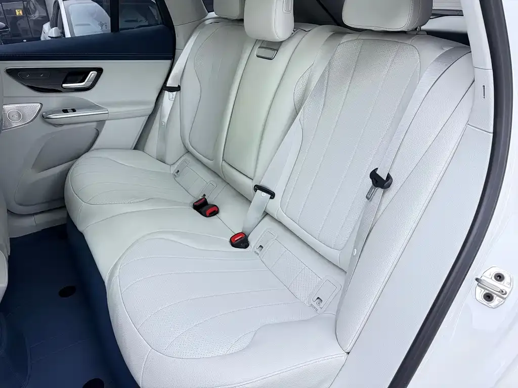 Mercedes-Benz EQE SUV 2024 из CN, фото 10