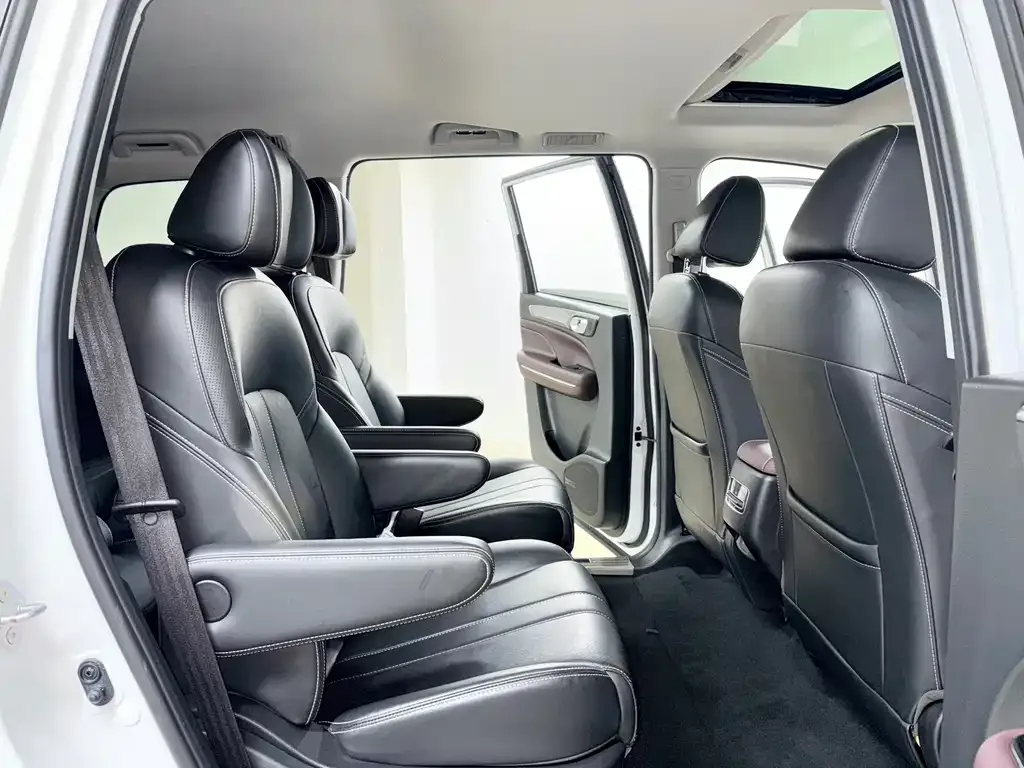 GAC Motor Trumpchi M6 — фото 8
