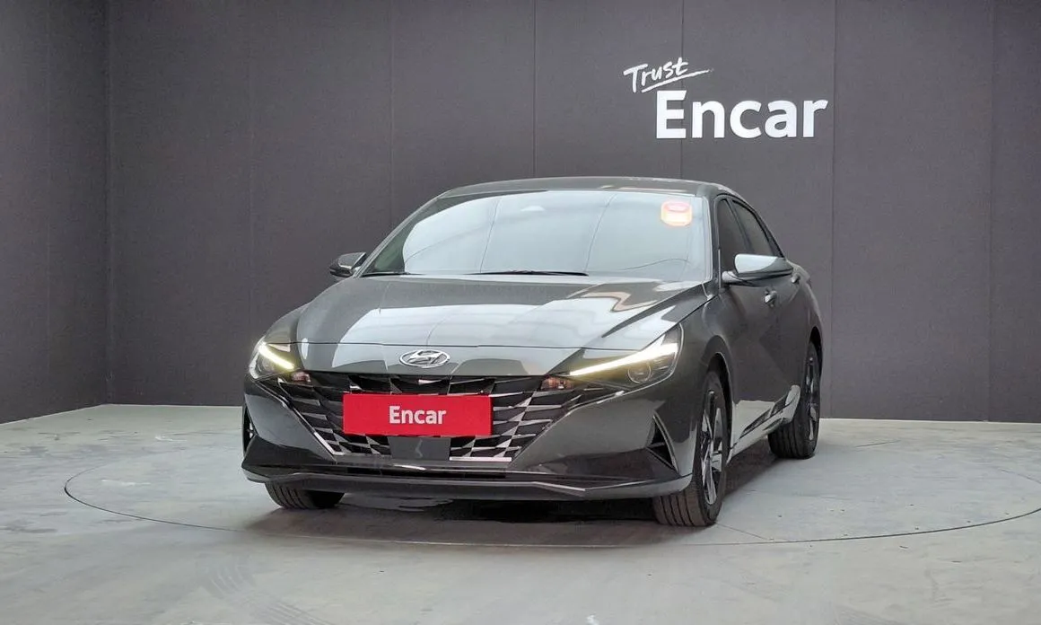 Hyundai AVANTE 2023 из KR, фото 2
