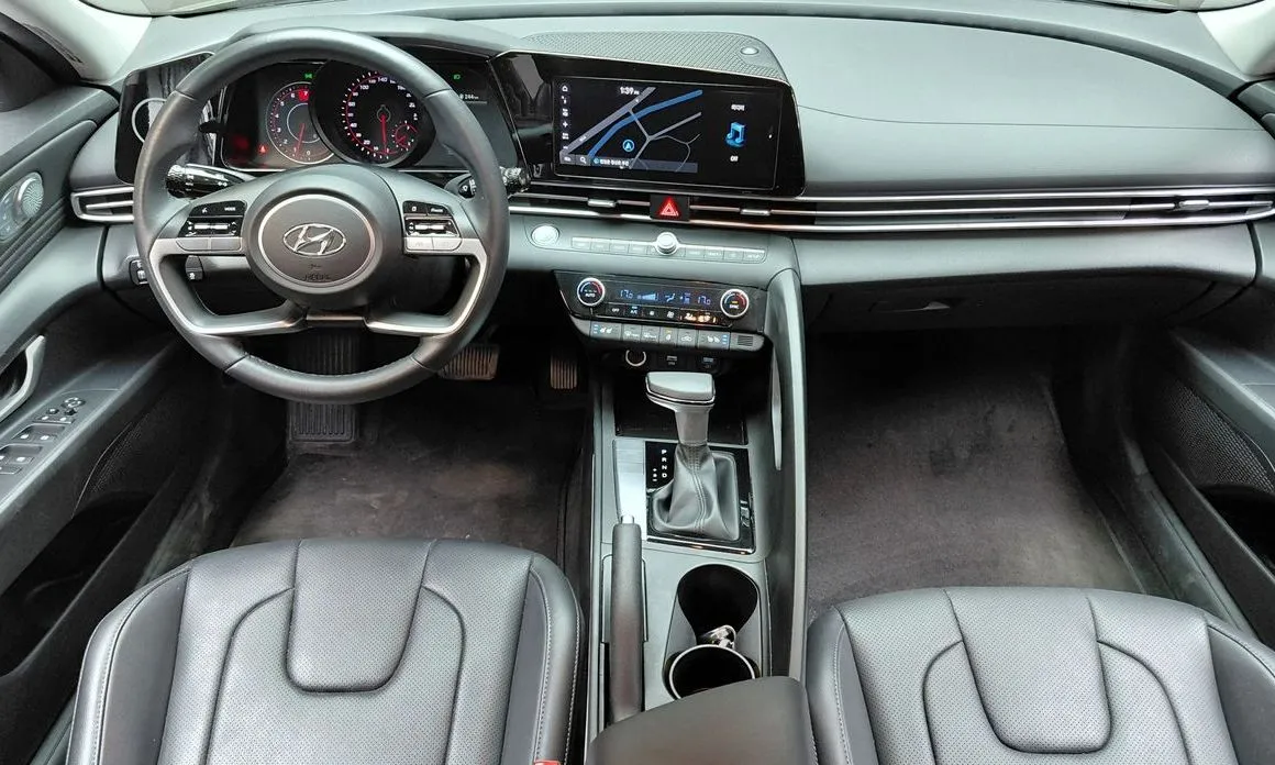 Hyundai AVANTE 2023 из KR, фото 9