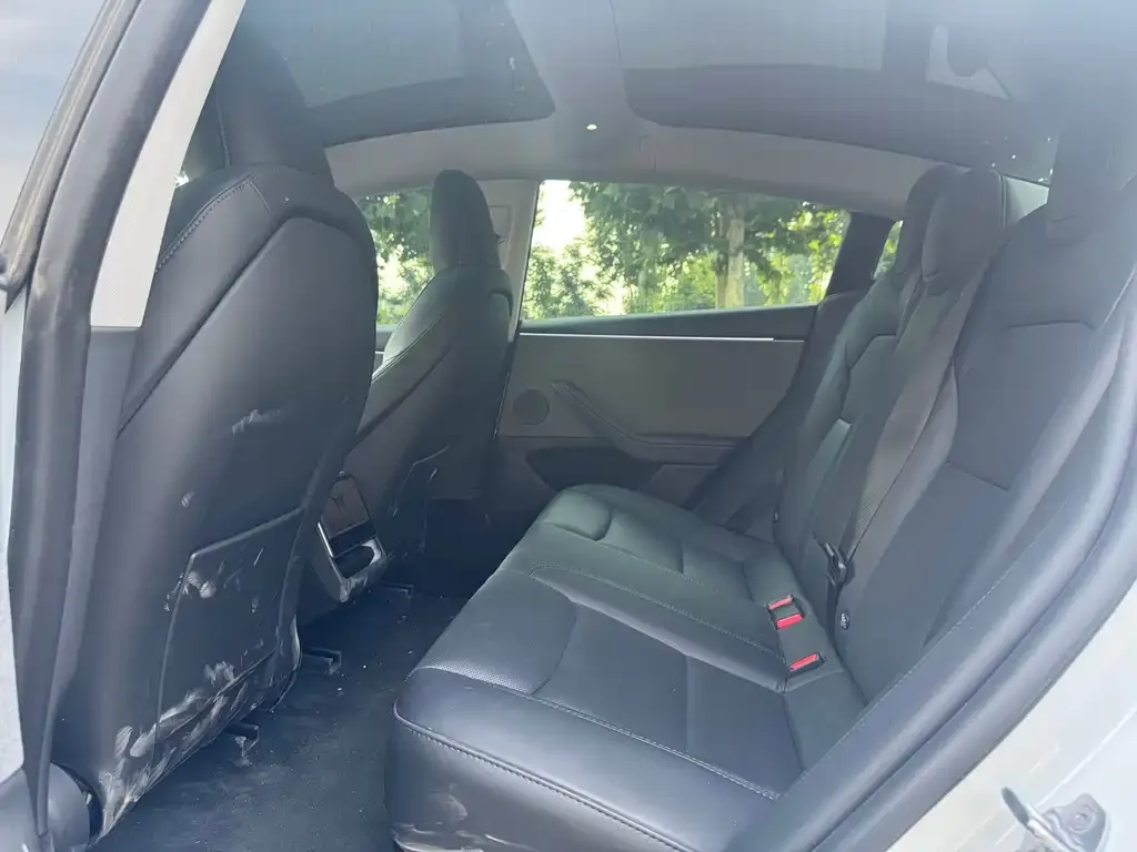 Tesla Model 3 — фото 2
