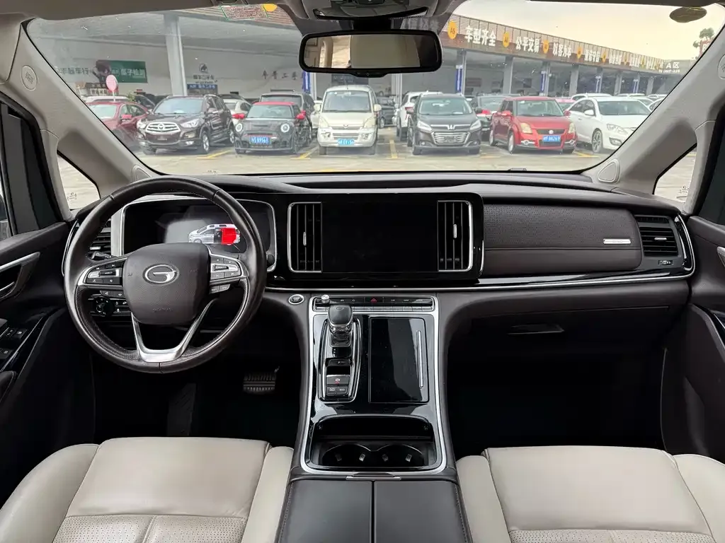 GAC Motor Trumpchi M8 — фото 3