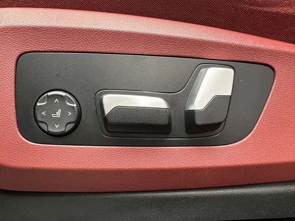 BMW X5 — фото 10
