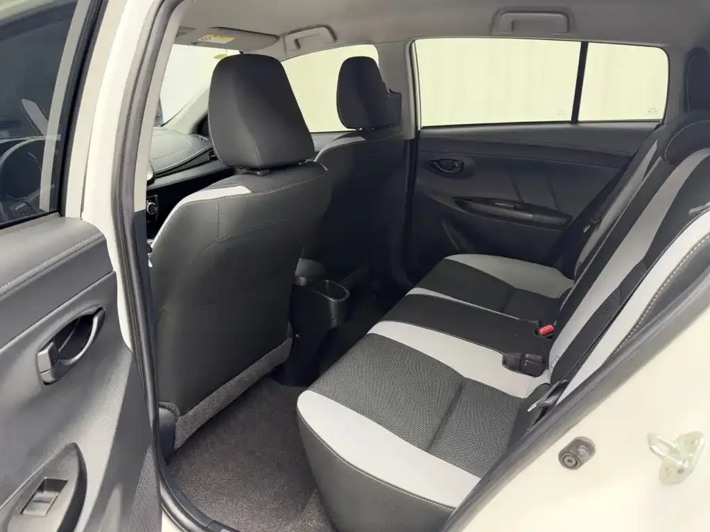 Toyota Yaris L 2021 из CN, фото 5
