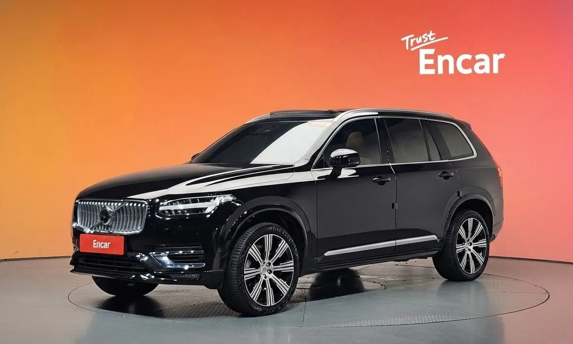 Volvo XC90 — фото 1