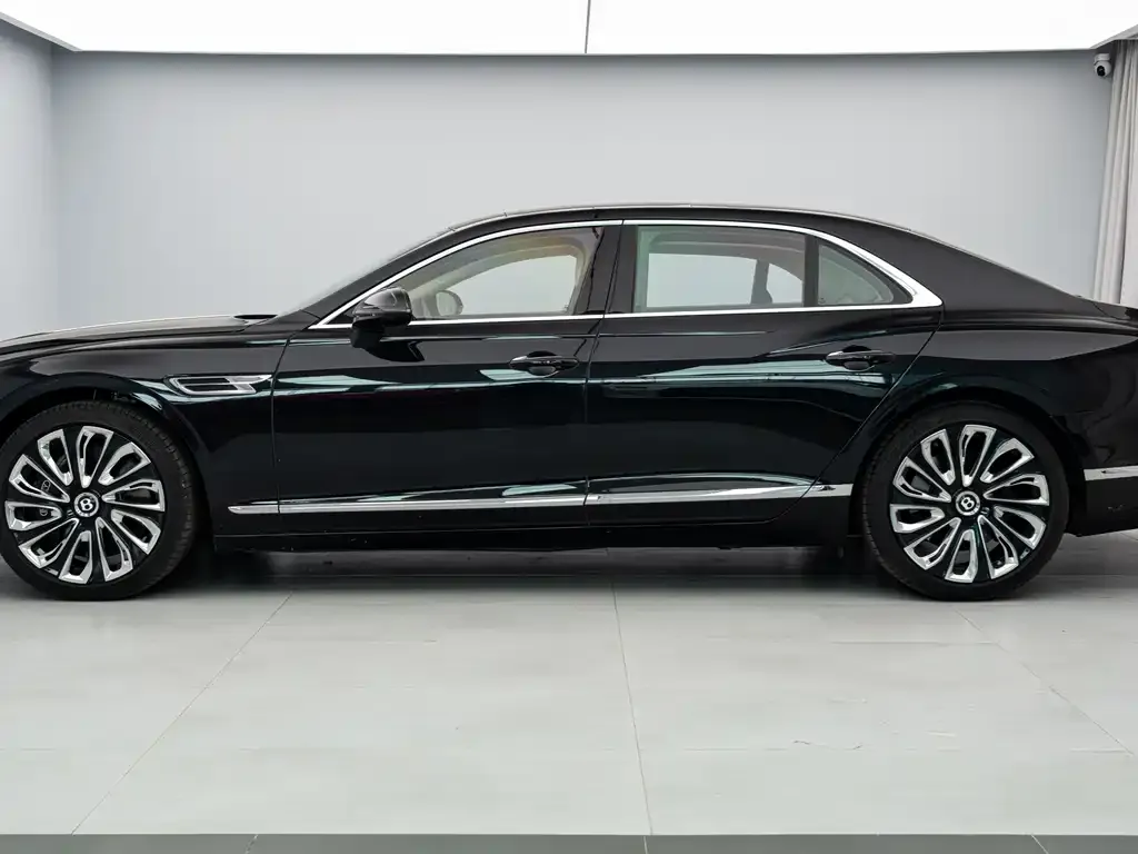 Bentley Flying Spur — фото 7