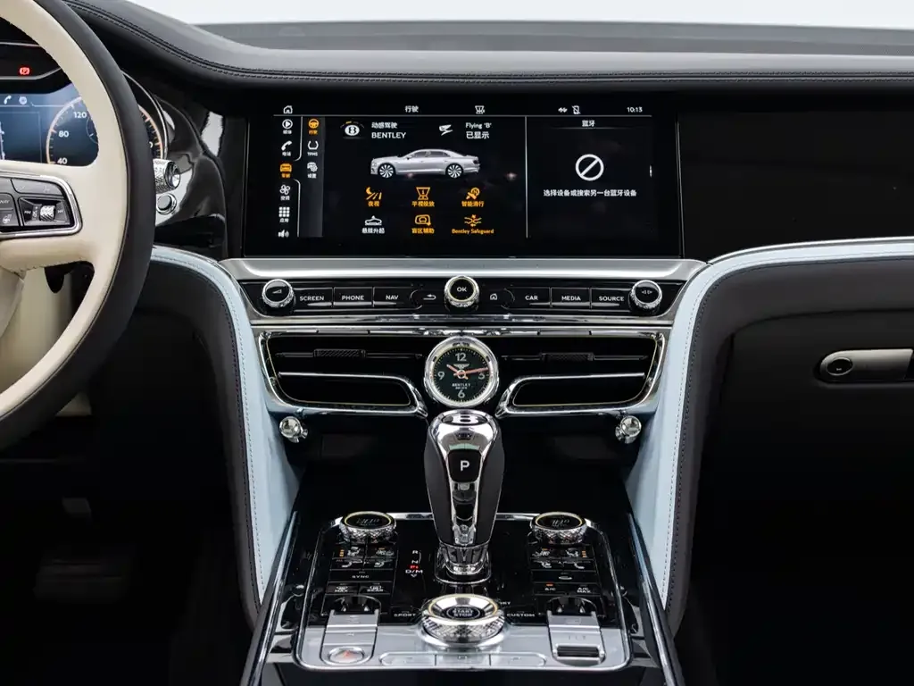 Bentley Flying Spur — фото 10