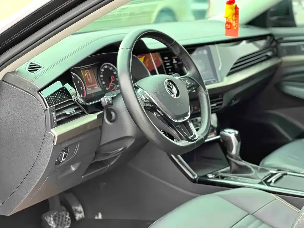 Volkswagen Passat — фото 2