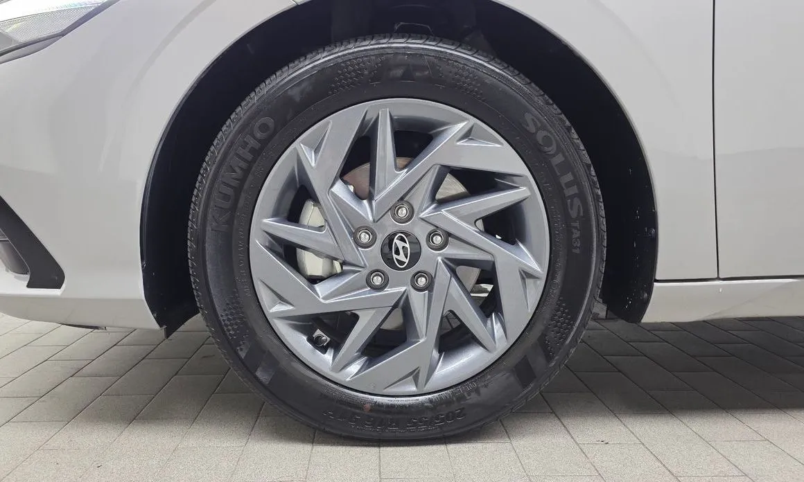 Hyundai AVANTE — фото 6