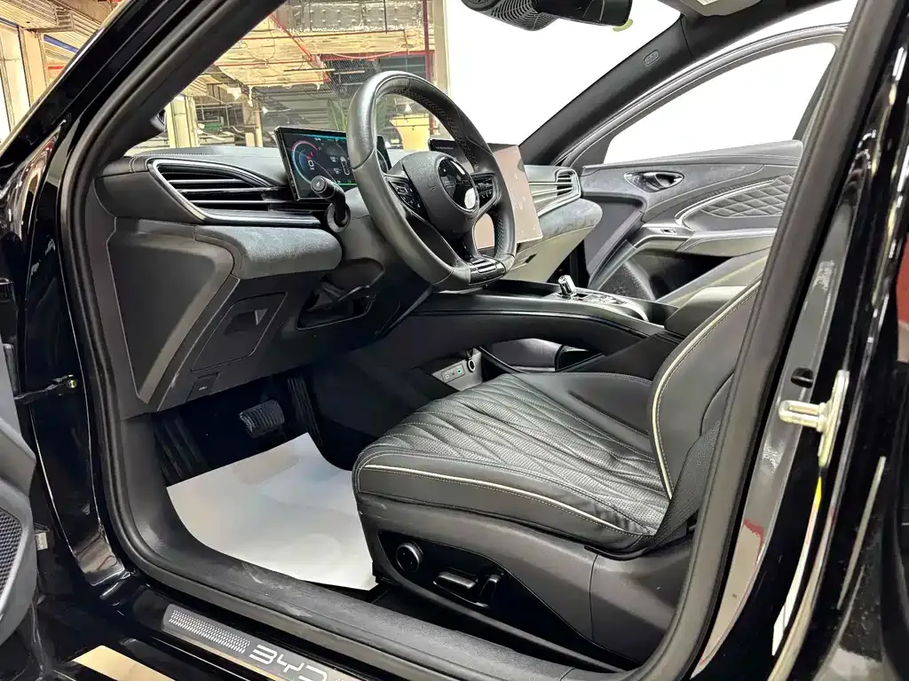 BYD Seal — фото 7
