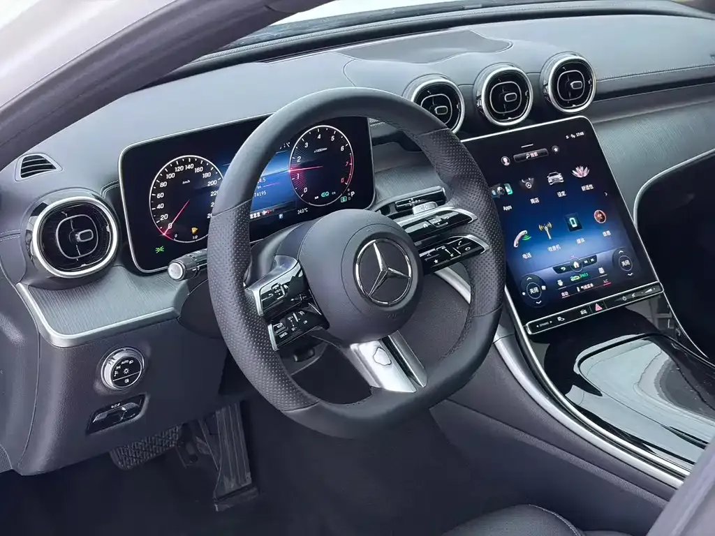 Mercedes-Benz C-Class — фото 10