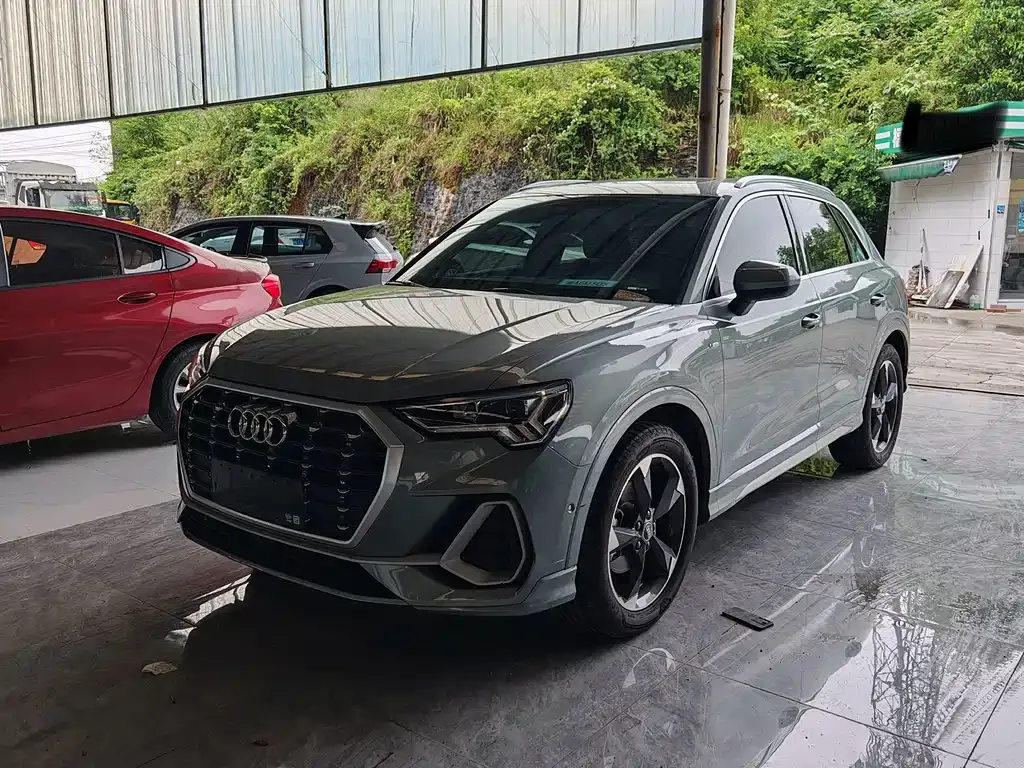 Audi Q3 2023 из CN, фото 1