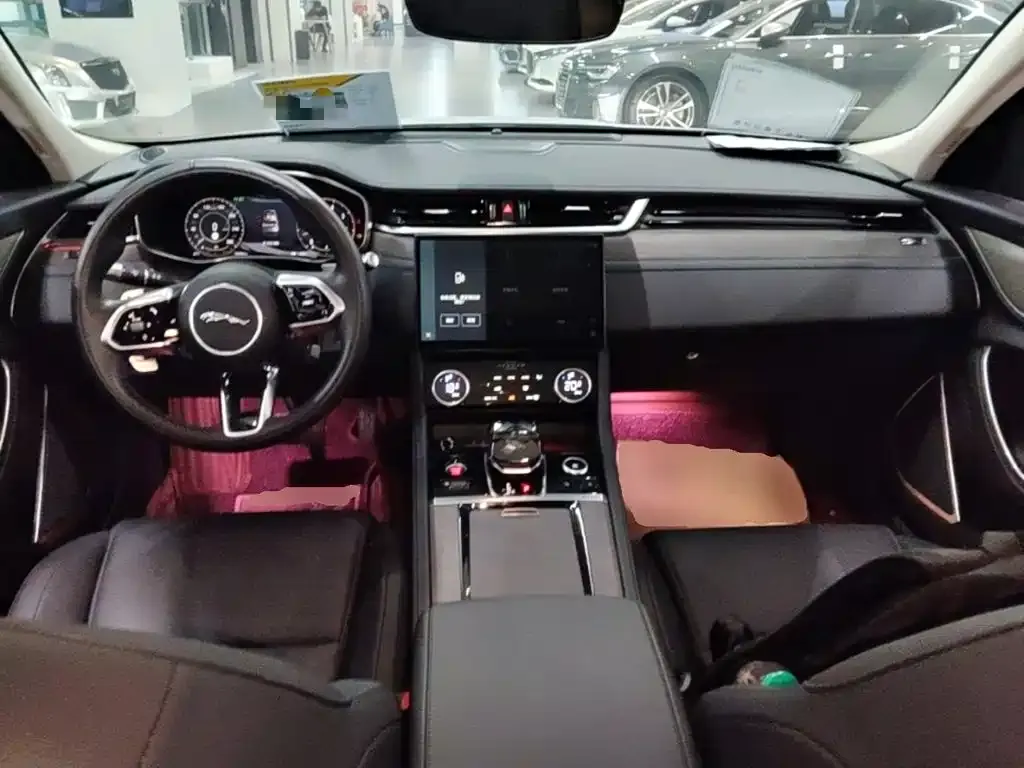 Jaguar XFL 2023 из CN, фото 10