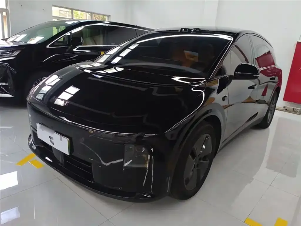 Li Auto i8
