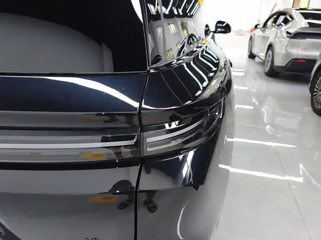 Li Auto i8 2025 из CN, фото 2