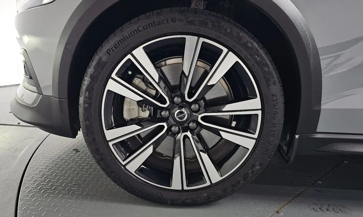 Volvo V60 2024 из KR, фото 4