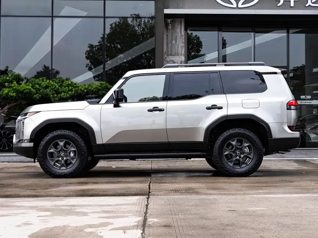 Lexus GX 2026 из CN, фото 6