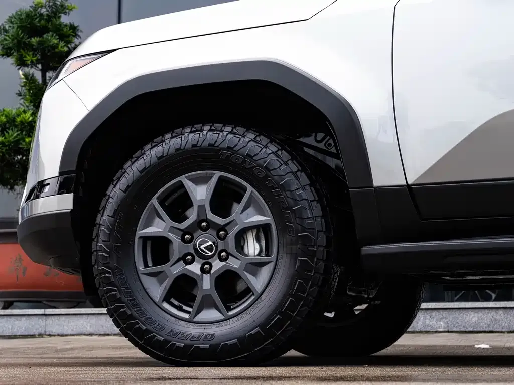 Lexus GX 2026 из CN, фото 7