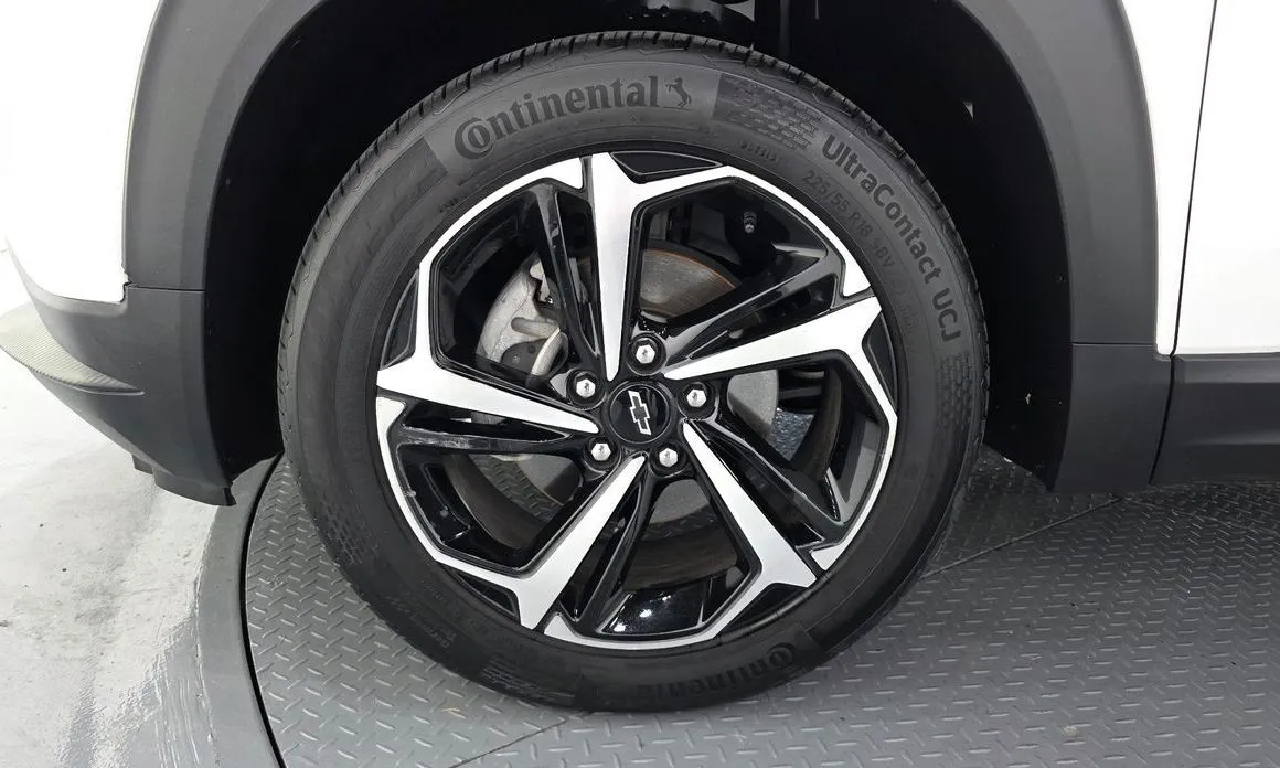 Chevrolet (GM Daewoo) Trailblazer 2024 из KR, фото 8