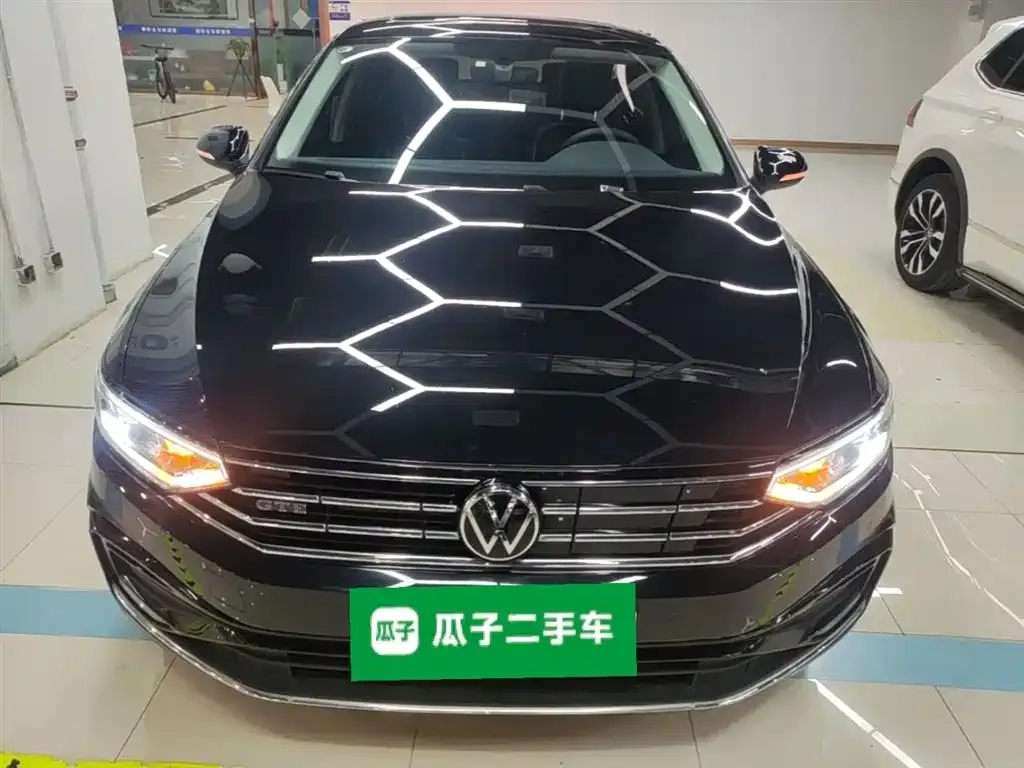 Volkswagen Magotan GTE PHEV 2023 из CN, фото 3