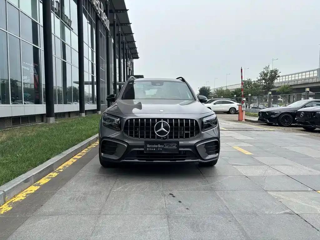 Mercedes-Benz GLB AMG — фото 9