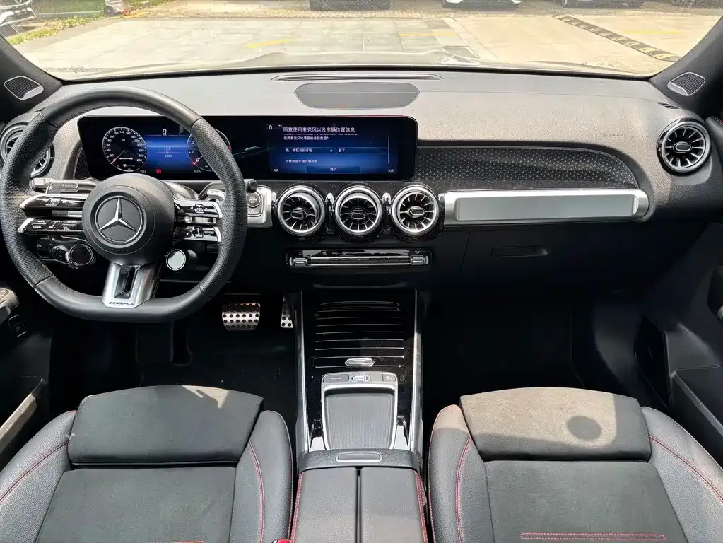 Mercedes-Benz GLB AMG — фото 3