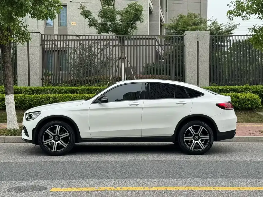 Mercedes-Benz GLC Coupe 2022 из CN, фото 7