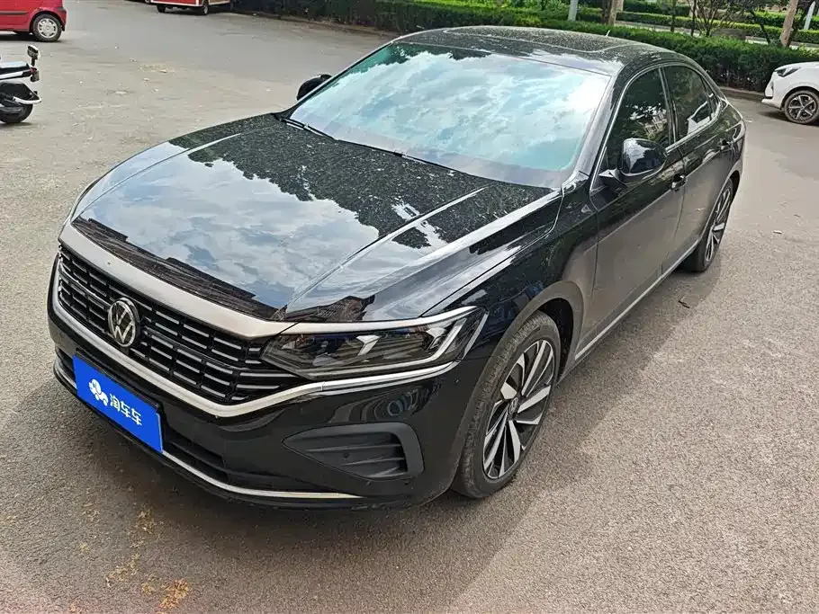 Volkswagen Passat — фото 1